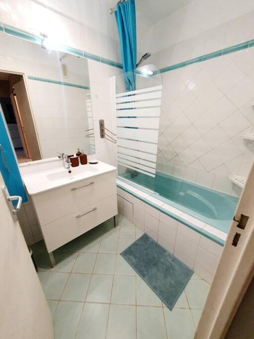 Appartement Avec 3 Chambres 80M2 Plein Sud Marignane Exterior photo