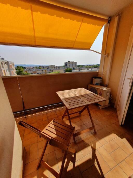 Appartement Avec 3 Chambres 80M2 Plein Sud Marignane Exterior photo