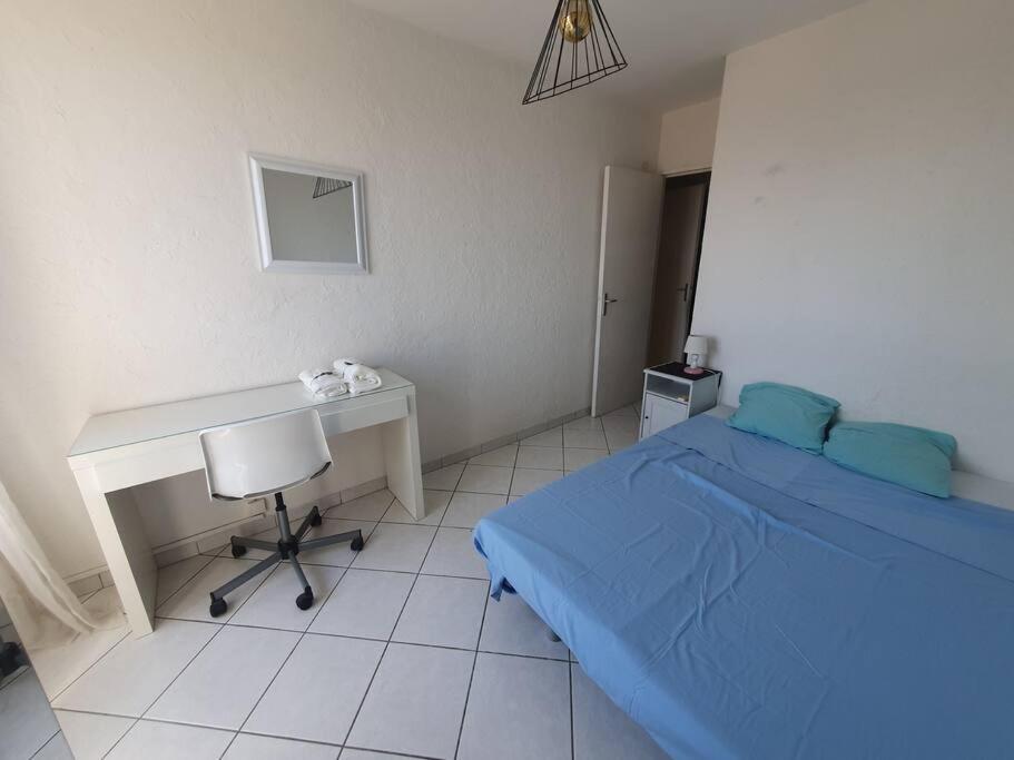 Appartement Avec 3 Chambres 80M2 Plein Sud Marignane Exterior photo