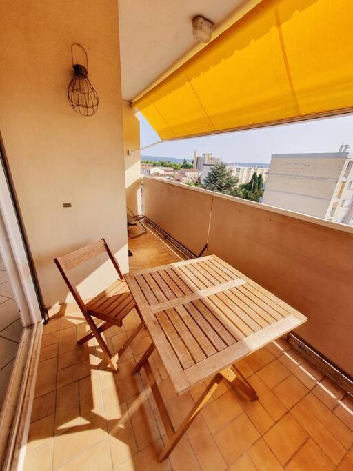 Appartement Avec 3 Chambres 80M2 Plein Sud Marignane Exterior photo