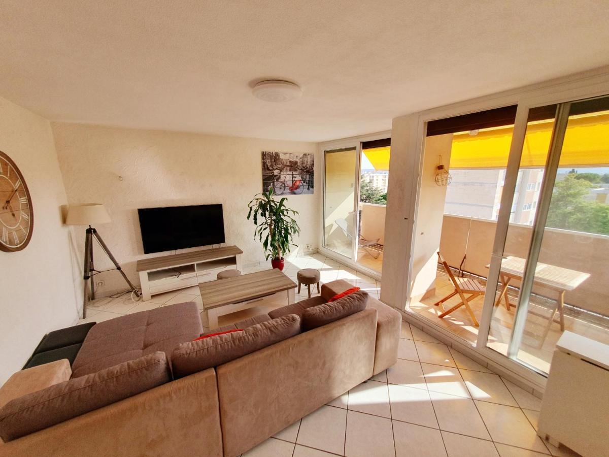 Appartement Avec 3 Chambres 80M2 Plein Sud Marignane Exterior photo